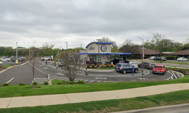 7 Brew Naperville in Naperville, Illinois